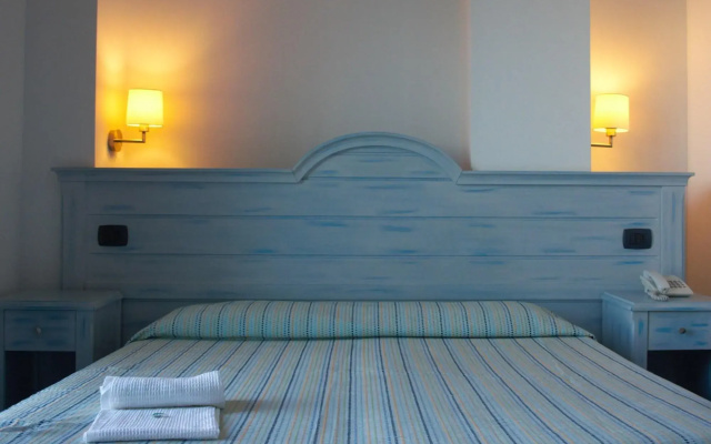 Blue Moon Hotel