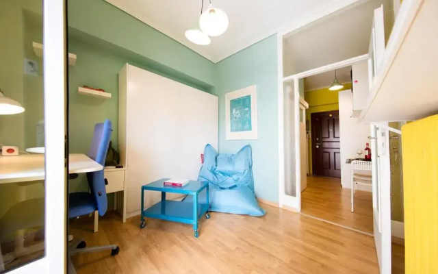 Startupper's Pad in real Athenian neighbourhood