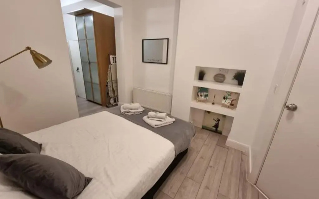 3BR 3Ensuite - Close to station - Parking upon request