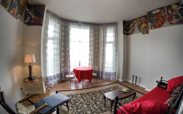 Golden Tides Seaside Retreat in Saint Leonards