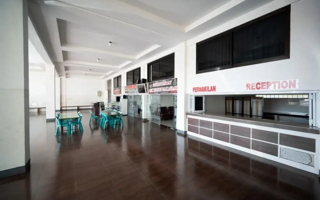 OYO Flagship 91534 Wisma Metro Permai