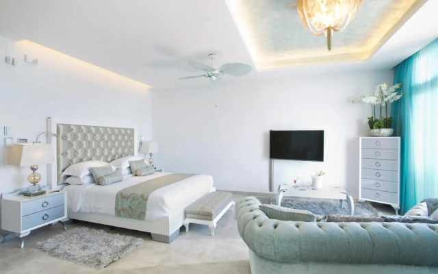 El Oceano Beach Hotel