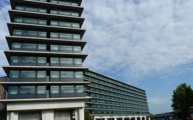 Отель Macdonald Manchester Hotel & Spa Великобритания, Манчестер - 2 отзыва об отеле, цены и фото номеров - забронировать отель Macdonald Manchester Hotel & Spa онлайн вид на фасад