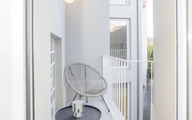 Liiiving in Porto - Art Design Apartment