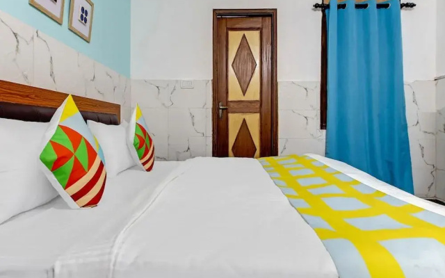 OYO Home 38093 Designer Stay Fortis Hospital