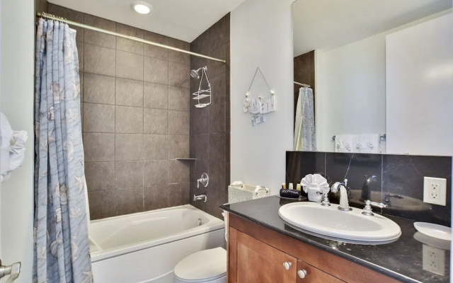 Emerald 1111 by Ryson Vacation Rentals