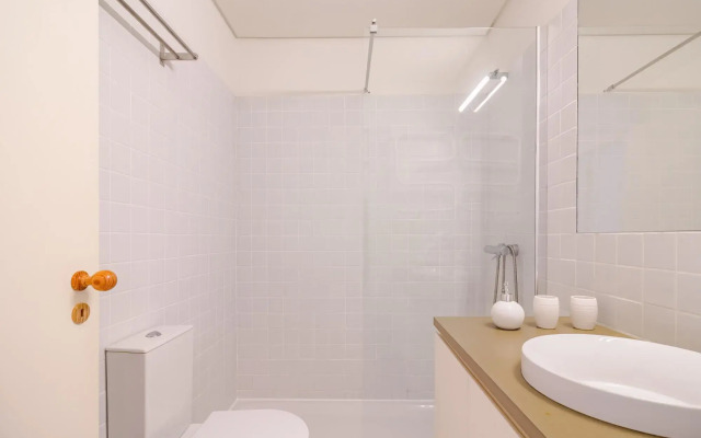 Taipas 9 in Oporto With 1 Bedrooms and 1 Bathrooms