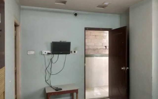 iROOMZ Pranathi Comforts