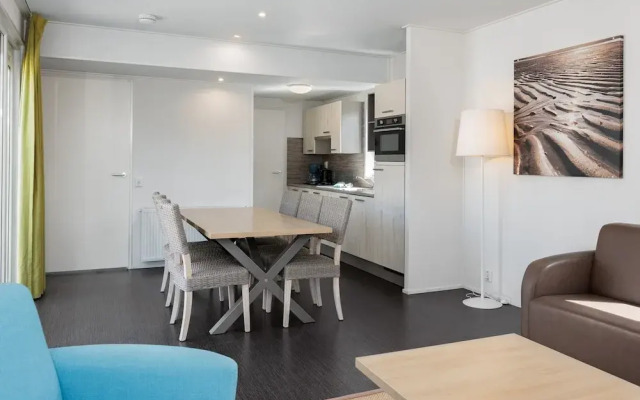 Modern Bungalow With two Bathrooms, Near the Beach