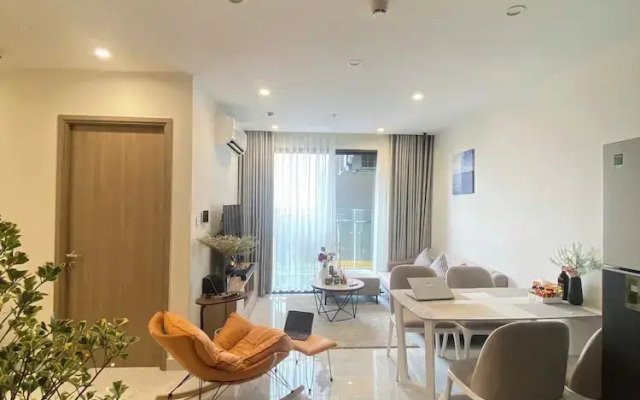 LA Nest
