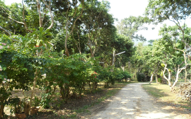 Khunnam Rimtarn Resort