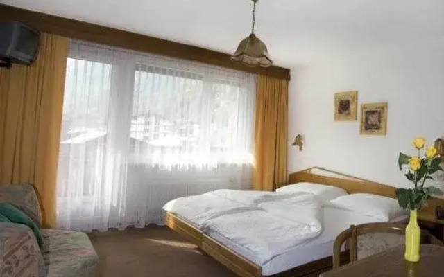 Hotel Alpha