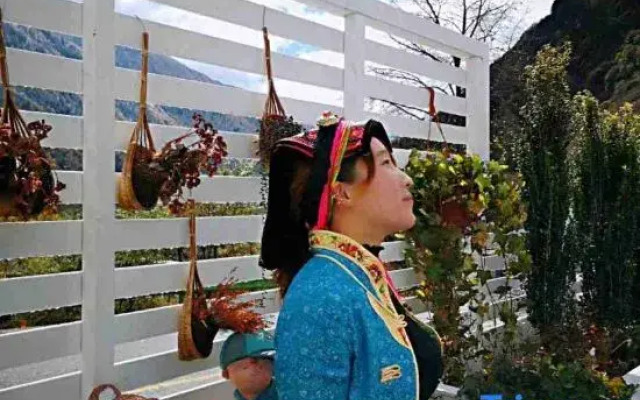 Guanyue Homestay (Shuangqiao Valley Scenic Area of Mount Siguniang)