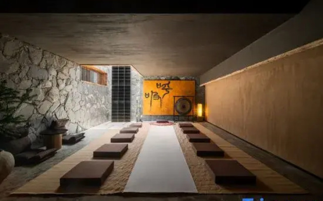 Under the Tree Art Hot Spring Homestay