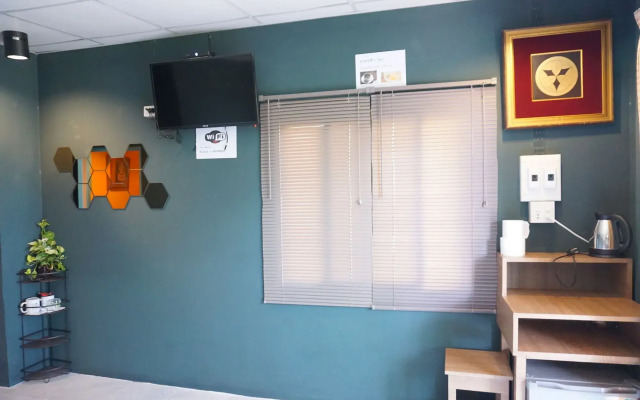 Room 9 Hometel
