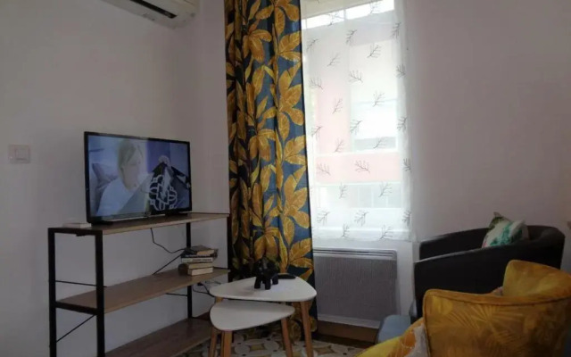 Gite Roanne, 2 pièces, 2 personnes - FR-1-496-237