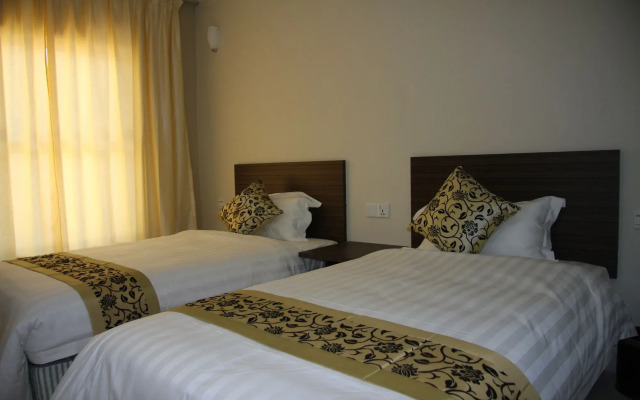 Azio Hotel & Residences
