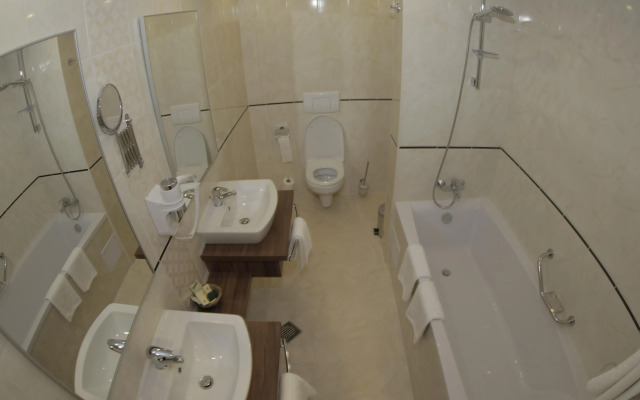 Hotel Ambasador