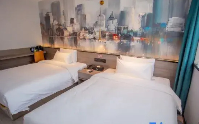 Rest Yizhi Hotel (Shijiazhuang North Station Heping West Road)