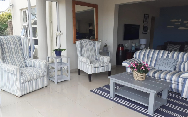 Lands End Family Only Apartment