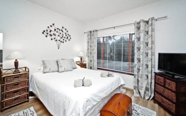 50 on Shepherd Boutique Guest House