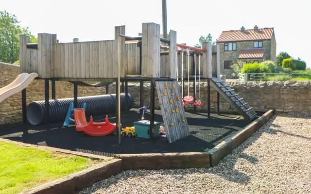 Thistle Close