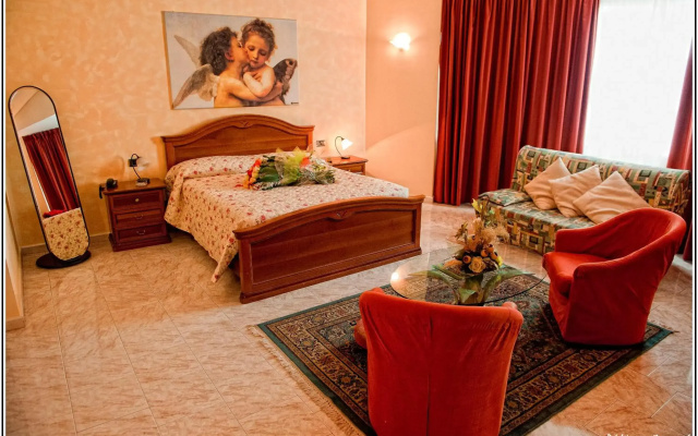 Demy Hotel