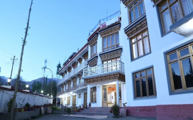 Glacier View Guest House