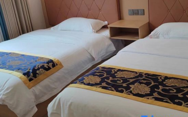 Mingrenju Homestay (Border City Chatong Ancient Town)