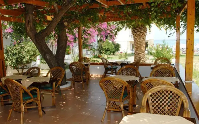 Paradise Hotel