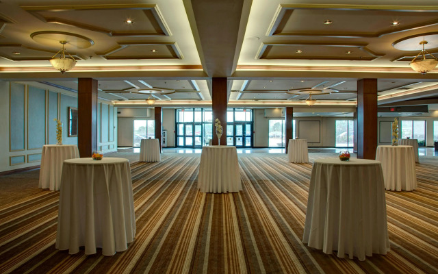 Delta Hotels by Marriott Toronto Airport & Conference Centre