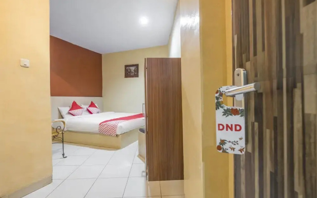 OYO 500 Nilam Residence