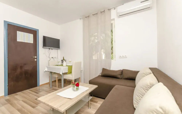 Apartments Marina