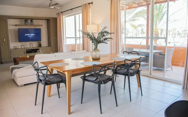 Condo Cortes