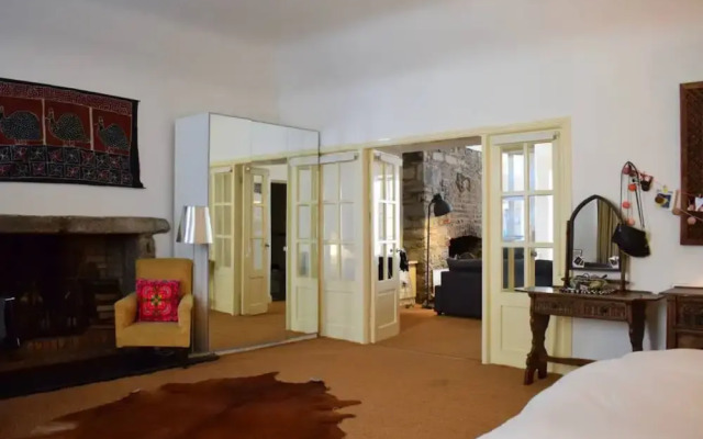 1 Bedroom Apartment In City Centre Location