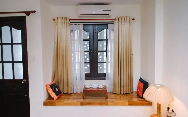 Canary Saigon Hotel