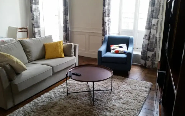 Mairie -Appt 75m2 -3 Chbres Separees