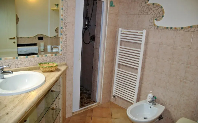 Holiday House for 6 Persons Near the Beach