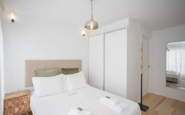 Liiiving - Modern & Glam Apartment J
