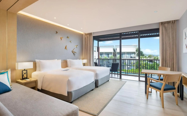 Le Meridien Khao Lak Resort & Spa