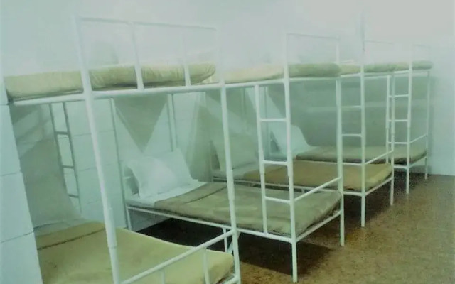 Bunks Makati - Hostel