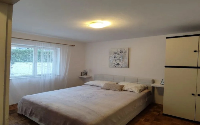 Apartment Angelina - Three Bedroom Apartment With Balcony and Sea View