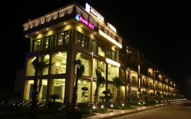 Anandam Clarks Inn Suites Vrindavan