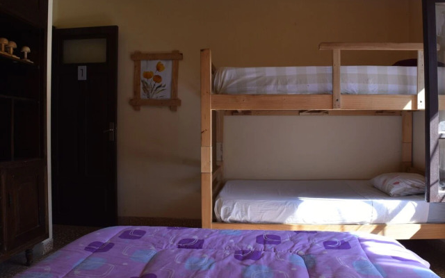 La Cúpula Hostel and Camping