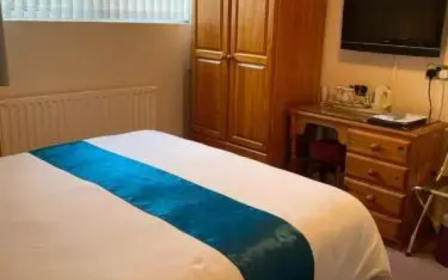 The Kingswood Guest House - Adult Only
