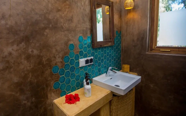 Clove Island Villas & Spa