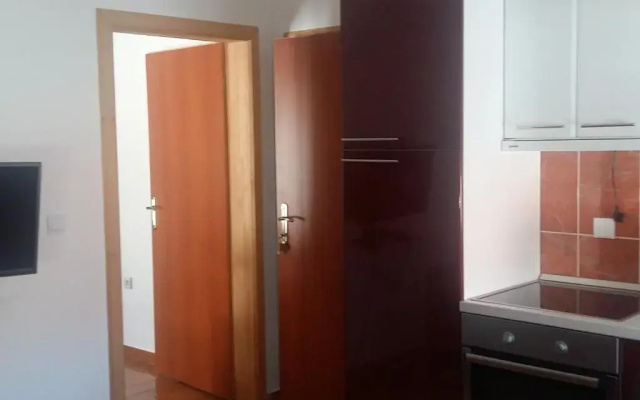 Lazar Apartments
