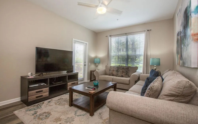 4862 Cayview Ave #110