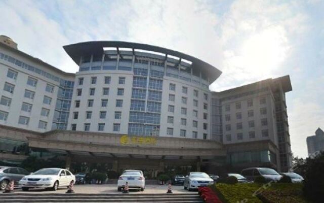 King Ray Hotel парковка
