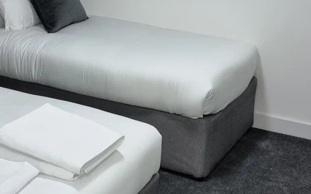 Frames Hotel